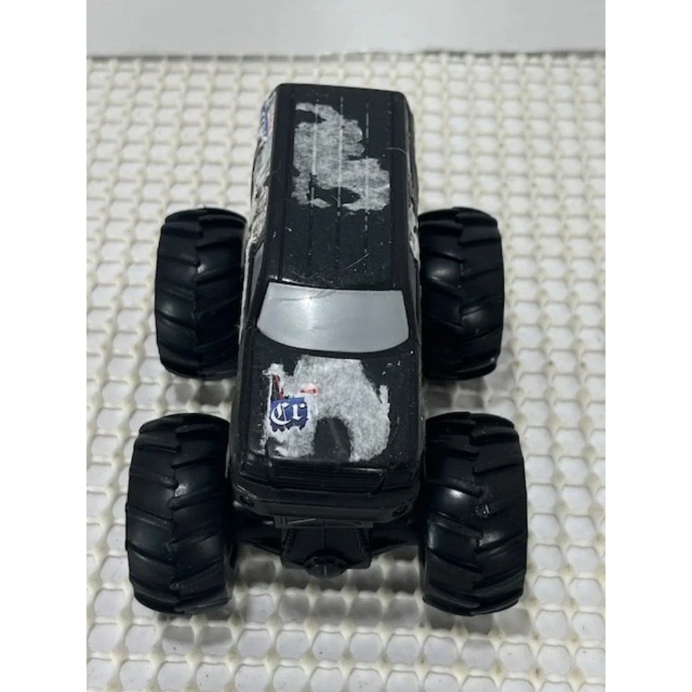 Hot Wheels Monster Jam Mohawk Warrior‎ Monster Truck 1:64